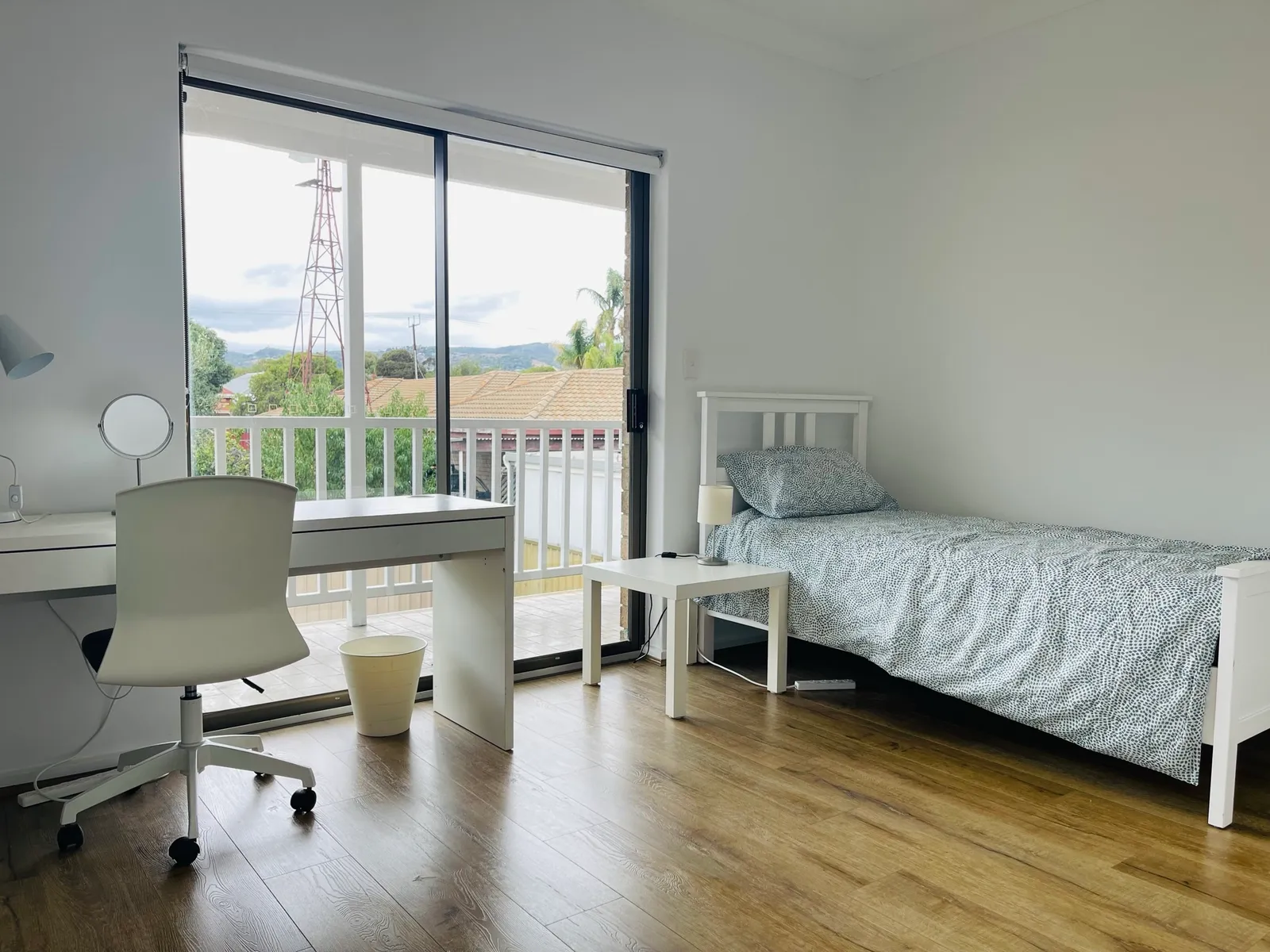 [Room 3] Portrush Road, Trinity Gardens
