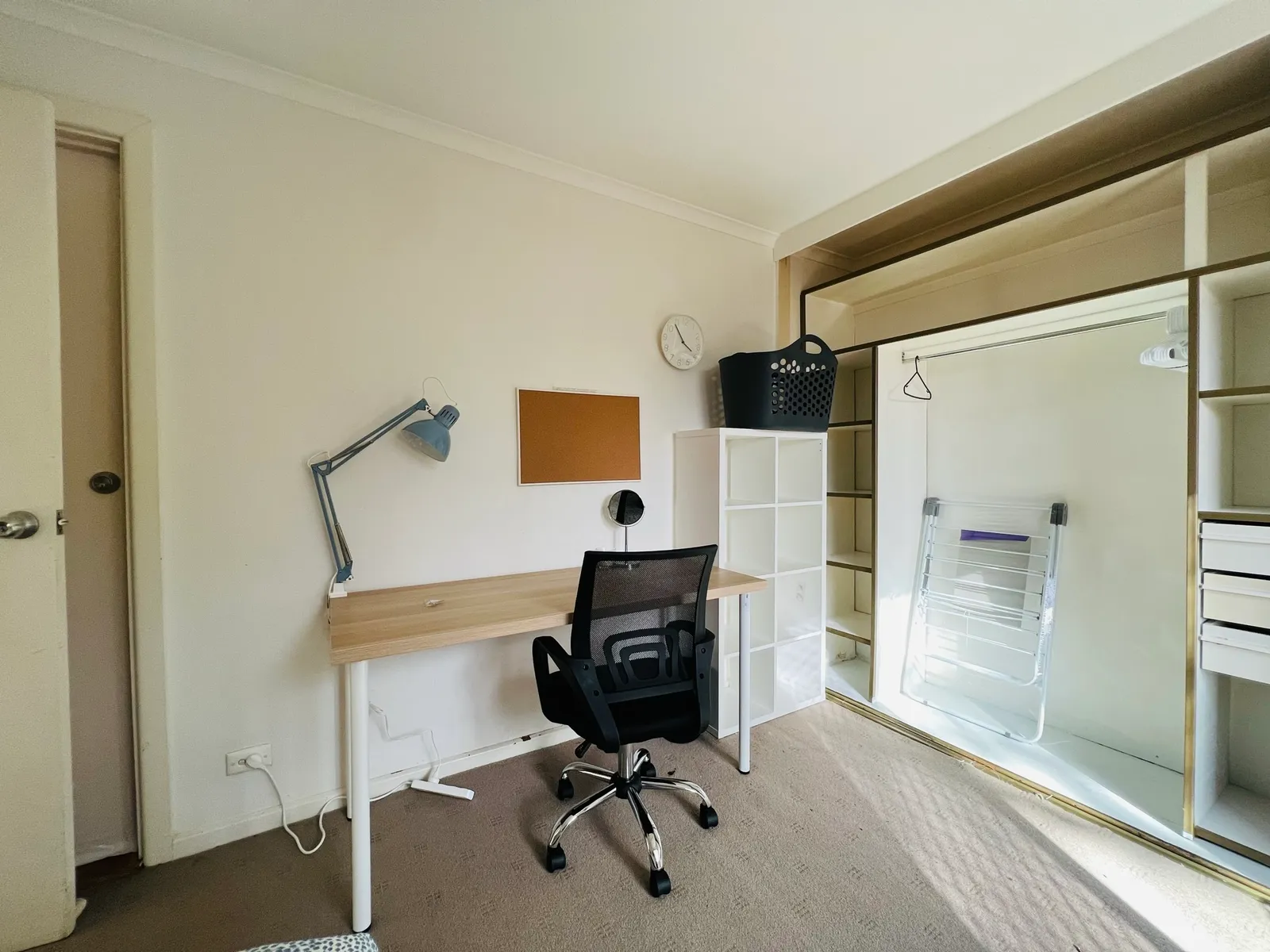 [Room 1] Castle Street, Parkside
